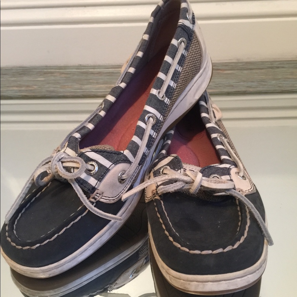 Speedy top-sided angel fish boat shoe size 8